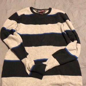 Hawk sweater